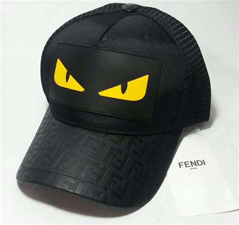 gorras fendi